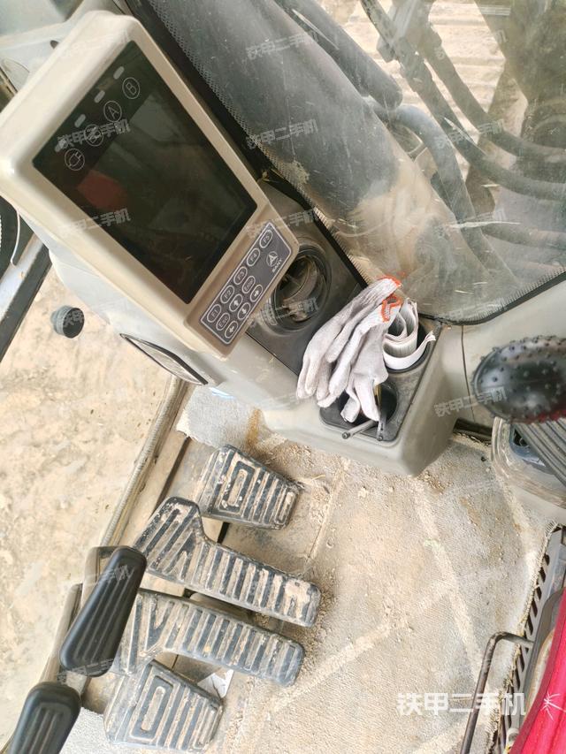 顯示屏?(駕駛室部分) 顯示屏?(駕駛室部分)