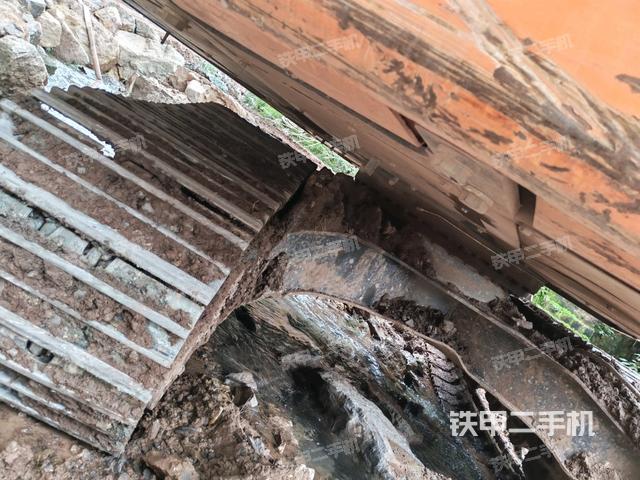 左托鏈輪和鏈筋(行走機(jī)構(gòu)) 左托鏈輪和鏈筋(行走機(jī)構(gòu))