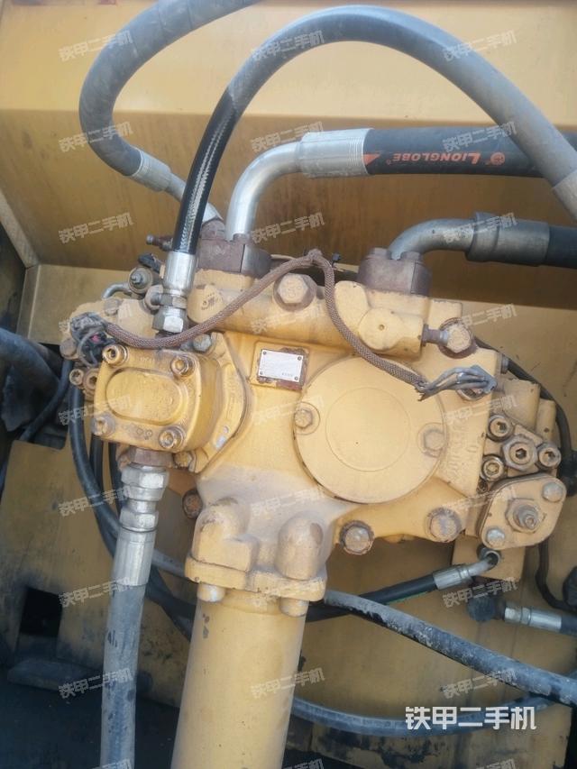 液壓泵室(大件艙室) 液壓泵室(大件艙室)