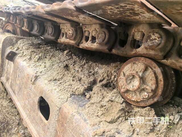 右侧履带整体（行走机构）