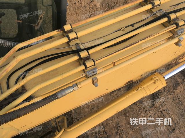 铲斗45度(工作和回转装置) 铲斗45度(工作和回转装置)