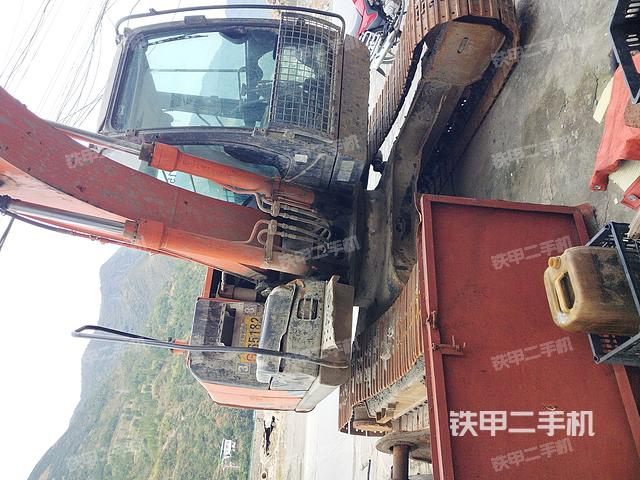 日立ZX130-5A挖掘机