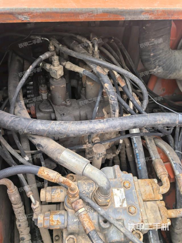 驾驶室顶部俯视（上车部件）