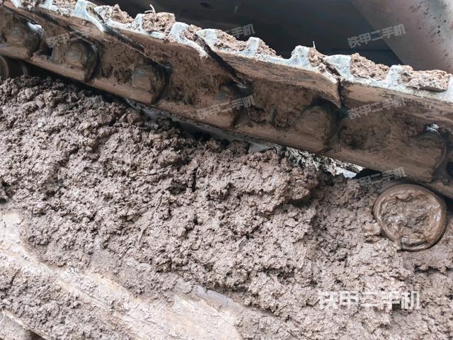 左側(cè)行走馬達(dá)蓋板(行走機(jī)構(gòu)) 左側(cè)行走馬達(dá)蓋板(行走機(jī)構(gòu))