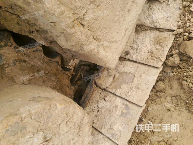 左托鏈輪和鏈筋(行走機(jī)構(gòu)) 左托鏈輪和鏈筋(行走機(jī)構(gòu))