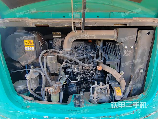 發(fā)動機整體俯視(整機外觀) 發(fā)動機整體俯視(整機外觀)