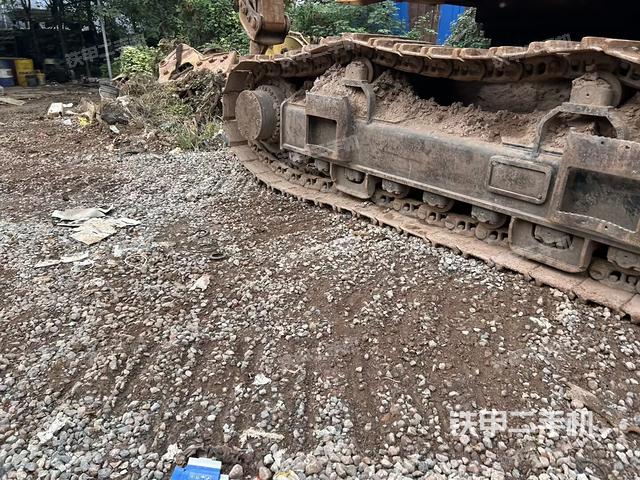 左導(dǎo)向輪(行走機構(gòu)) 左導(dǎo)向輪(行走機構(gòu))