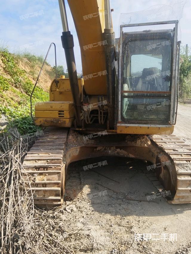 鏟斗45度(工作和回轉(zhuǎn)裝置) 鏟斗45度(工作和回轉(zhuǎn)裝置)