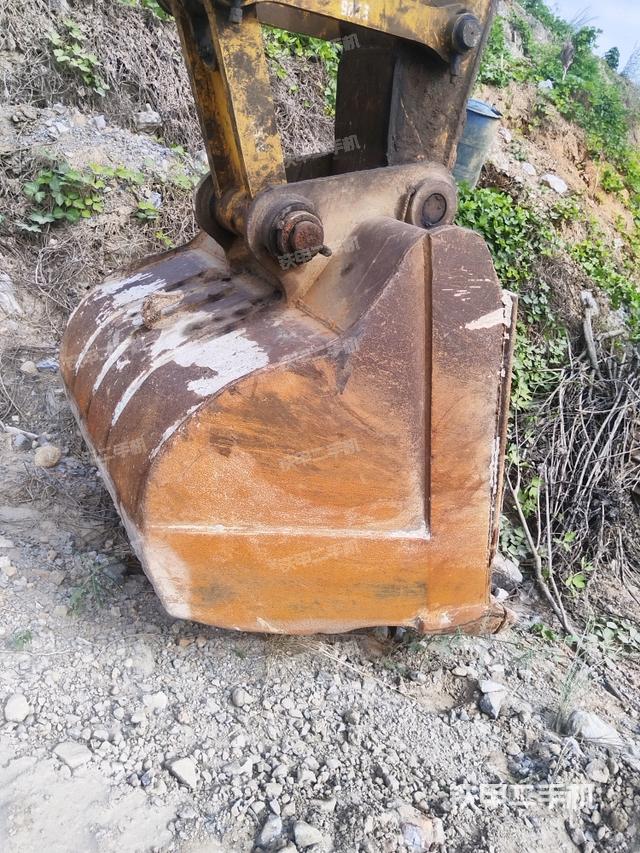 大臂整體?右側(cè)(工作和回轉(zhuǎn)裝置) 大臂整體?右側(cè)(工作和回轉(zhuǎn)裝置)