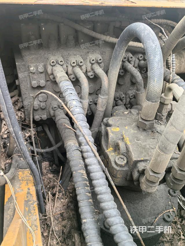 駕駛室頂部俯視(上車部件) 駕駛室頂部俯視(上車部件)