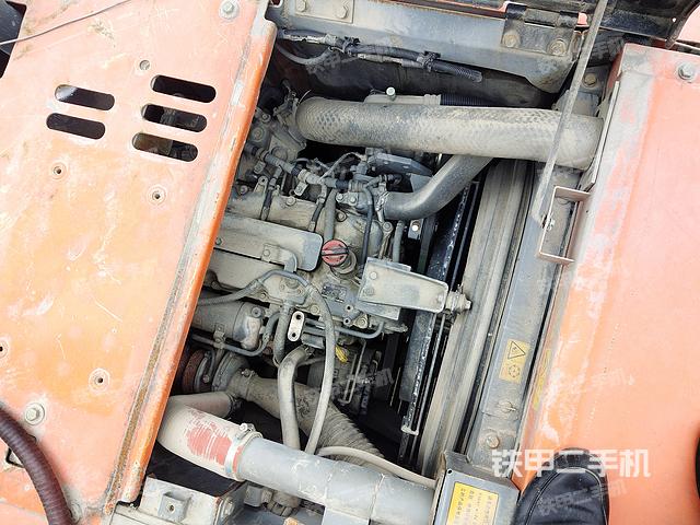 发动机整体俯视(整机外观) 发动机整体俯视(整机外观)