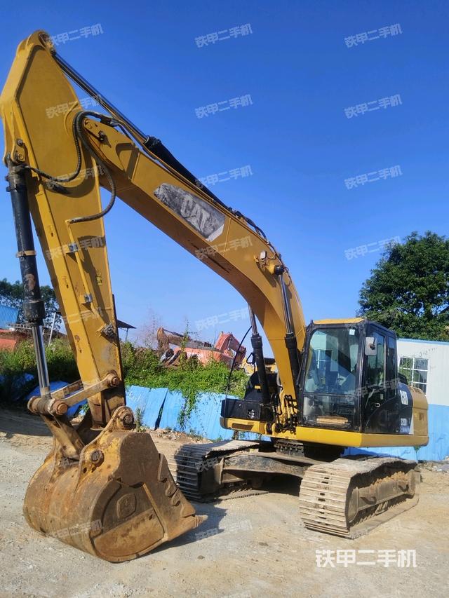 卡特彼勒320D2液壓挖掘機