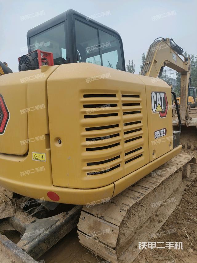 整機(jī)右后45°(整機(jī)外觀) 整機(jī)右后45°(整機(jī)外觀)