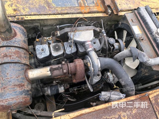 氣門室蓋螺絲特寫（上車部件）