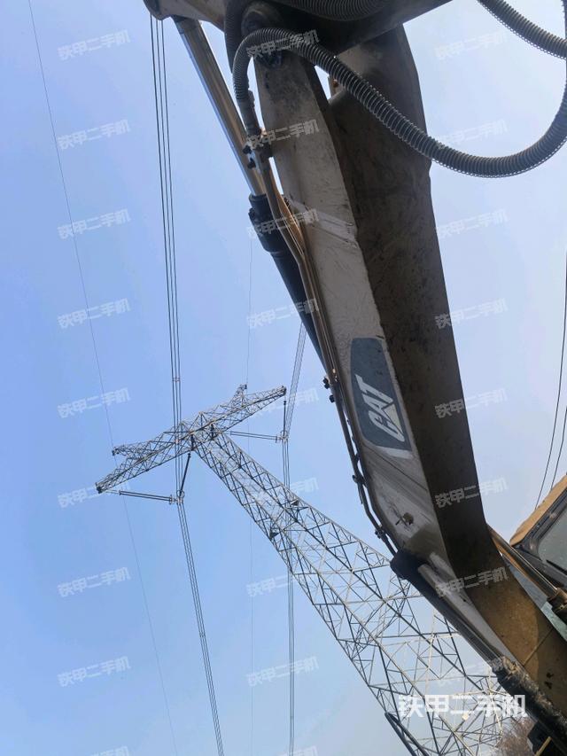 大臂根部?斜視(工作和回轉(zhuǎn)裝置) 大臂根部?斜視(工作和回轉(zhuǎn)裝置)