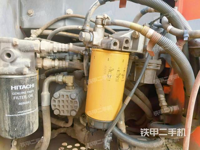 液壓泵斜45?左(大件艙室) 液壓泵斜45?左(大件艙室)