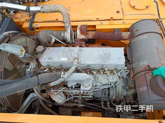 發(fā)動機整體俯視(整機外觀) 發(fā)動機整體俯視(整機外觀)