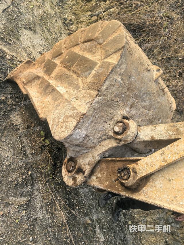 大臂整體?右側(cè)(工作和回轉(zhuǎn)裝置) 大臂整體?右側(cè)(工作和回轉(zhuǎn)裝置)