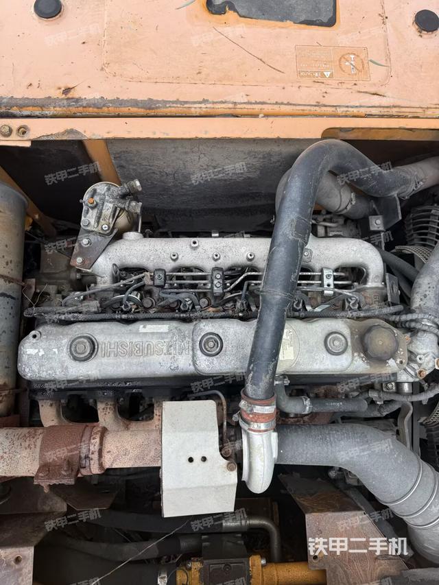 发动机整体俯视(整机外观) 发动机整体俯视(整机外观)