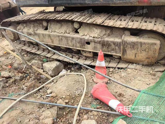 单侧履带整体（整机外观）