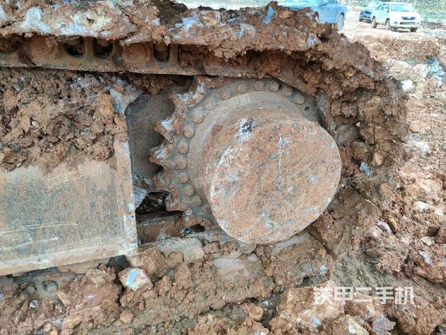 左驱动轮(行走机构) 左驱动轮(行走机构)