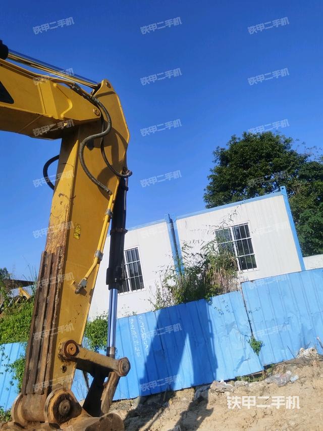 鏟斗45度(工作和回轉(zhuǎn)裝置) 鏟斗45度(工作和回轉(zhuǎn)裝置)