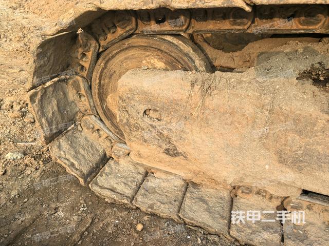 左驱动轮(行走机构) 左驱动轮(行走机构)