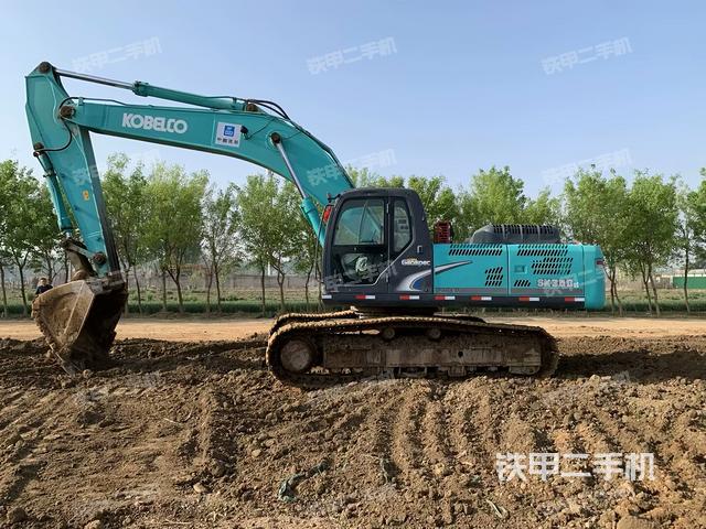 神鋼SK330-8挖掘機(jī)