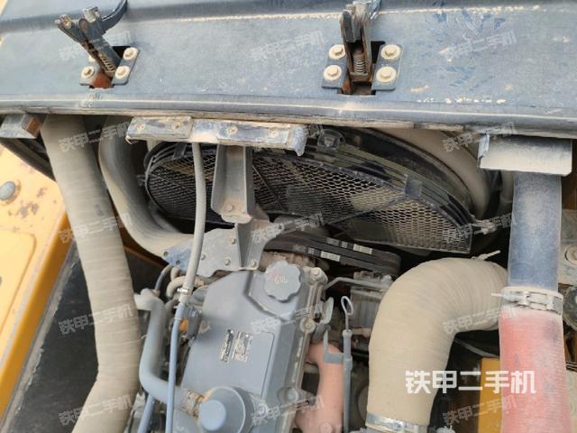 水箱+風(fēng)扇特寫(上車部件) 水箱+風(fēng)扇特寫(上車部件)