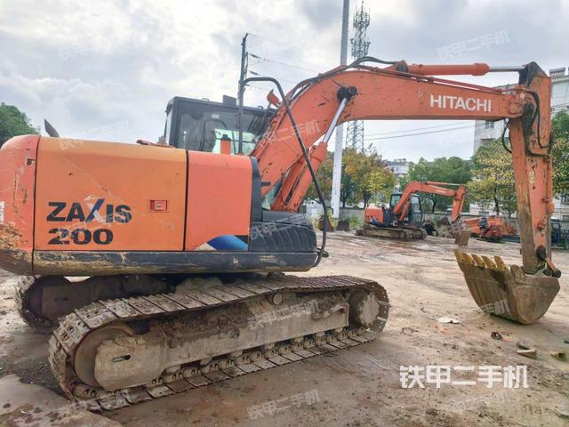 右后45(整機外觀) 右后45(整機外觀)