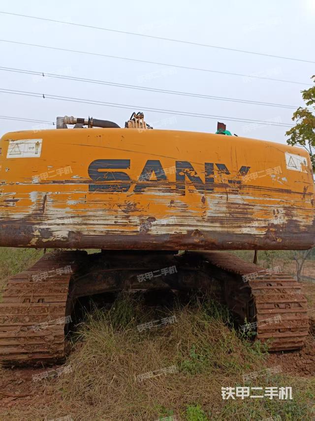整機右后45°(整機外觀) 整機右后45°(整機外觀)