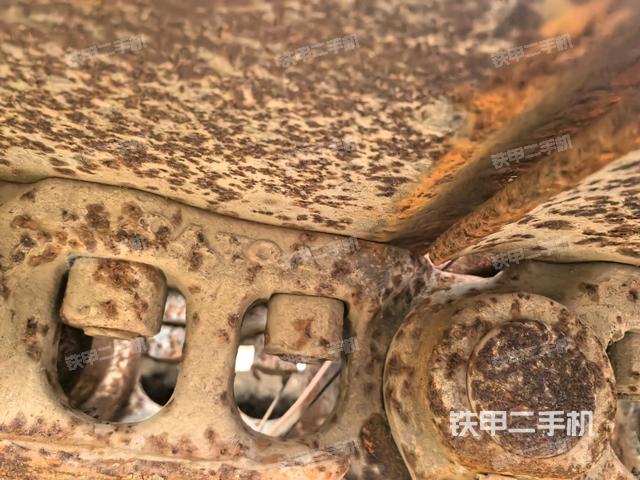 左侧行走马达盖板（行走机构）