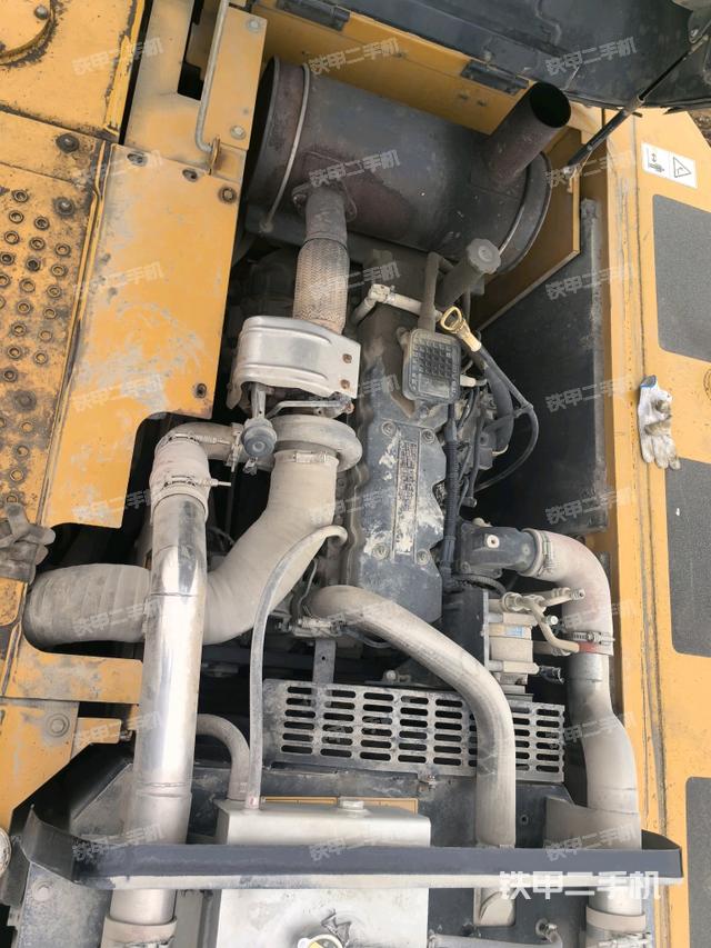 水箱+風(fēng)扇特寫(xiě)(上車(chē)部件) 水箱+風(fēng)扇特寫(xiě)(上車(chē)部件)