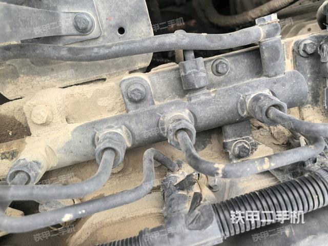 氣門(mén)室蓋螺絲特寫(xiě)(上車(chē)部件) 氣門(mén)室蓋螺絲特寫(xiě)(上車(chē)部件)