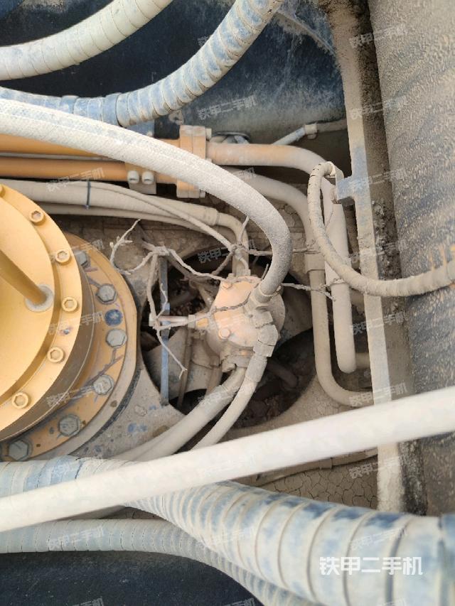 中央回轉(zhuǎn)接頭特寫(上車部件) 中央回轉(zhuǎn)接頭特寫(上車部件)