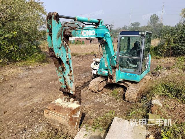 神鋼SK60-8挖掘機