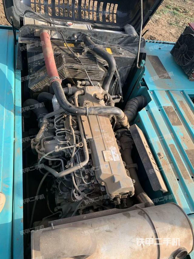 發(fā)動(dòng)機(jī)整體俯視(整機(jī)外觀) 發(fā)動(dòng)機(jī)整體俯視(整機(jī)外觀)