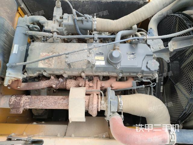 氣門室蓋螺絲特寫(上車部件) 氣門室蓋螺絲特寫(上車部件)