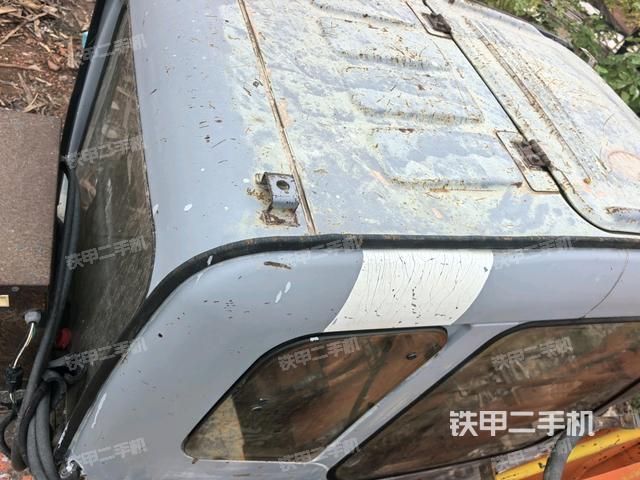 駕駛室頂部俯視(上車部件) 駕駛室頂部俯視(上車部件)