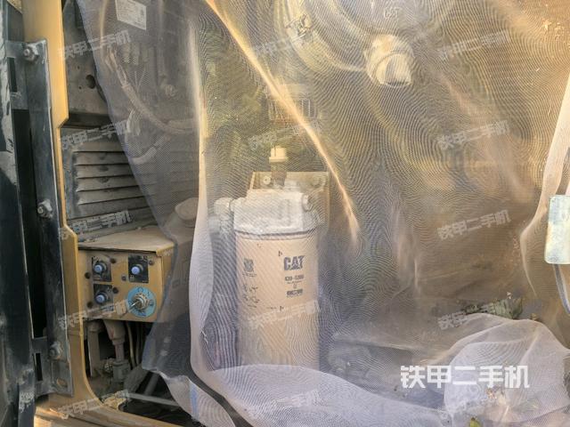散熱器正面(大件艙室) 散熱器正面(大件艙室)