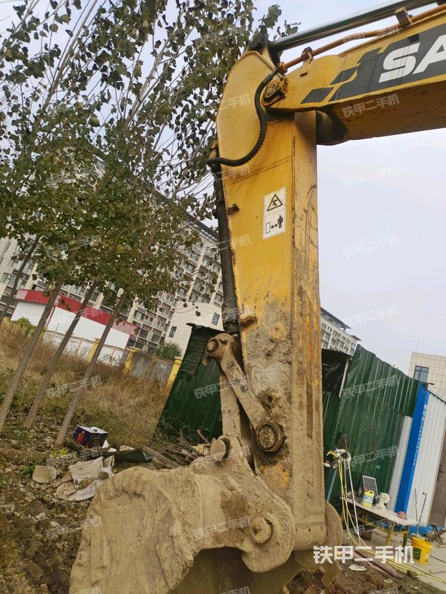 大臂整體?右側(cè)(工作和回轉(zhuǎn)裝置) 大臂整體?右側(cè)(工作和回轉(zhuǎn)裝置)