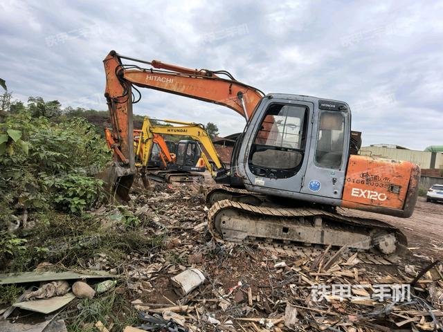 右后45(整機外觀) 右后45(整機外觀)