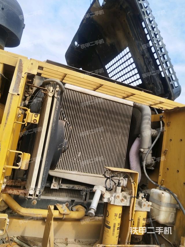 散熱器室(大件艙室) 散熱器室(大件艙室)