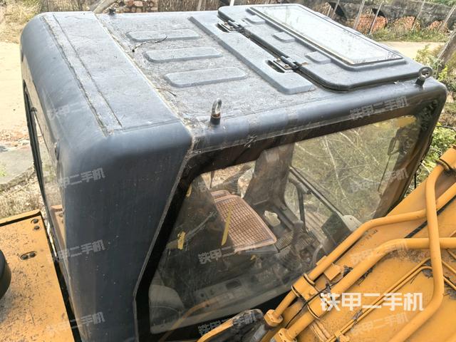 發(fā)動(dòng)機(jī)室(上車部件) 發(fā)動(dòng)機(jī)室(上車部件)