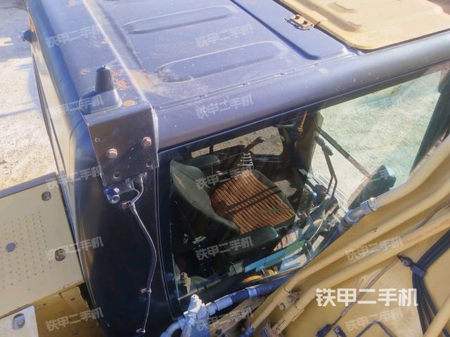 駕駛室頂部俯視(上車部件) 駕駛室頂部俯視(上車部件)