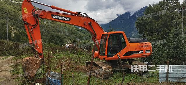 斗山DH225LC-9挖掘机