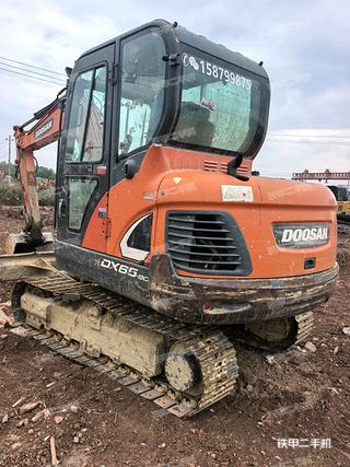 斗山DX55-9C挖掘机