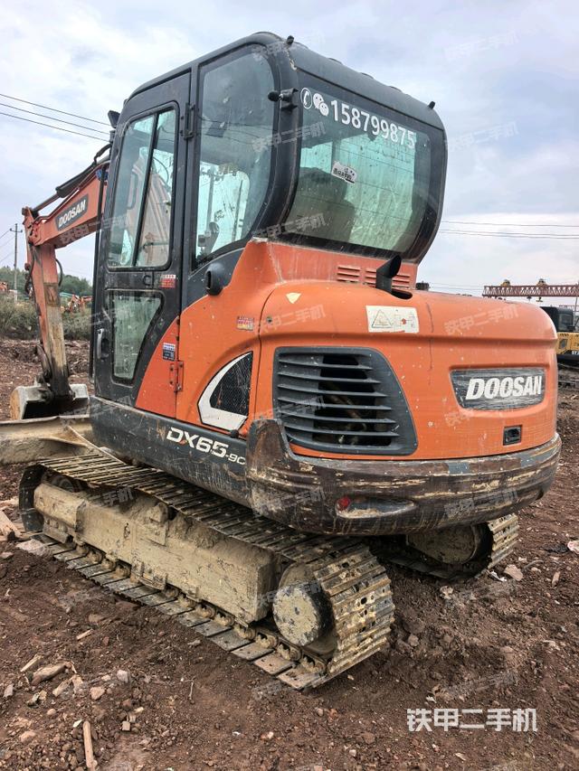 斗山DX55-9C挖掘机