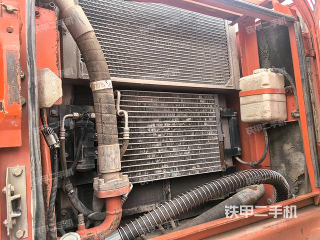 液压泵室（大件舱室）