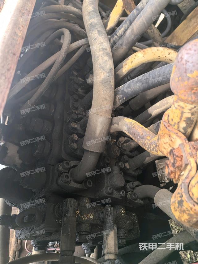 駕駛室頂部俯視（上車部件）